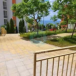 Grand - Sea Viev And Premium Апартаменты Свети-Влас